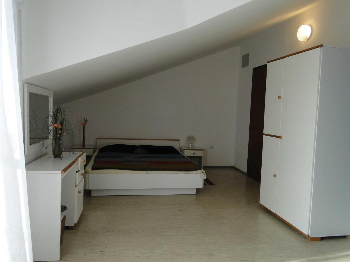 Apartments Majic Trogir Rum bild